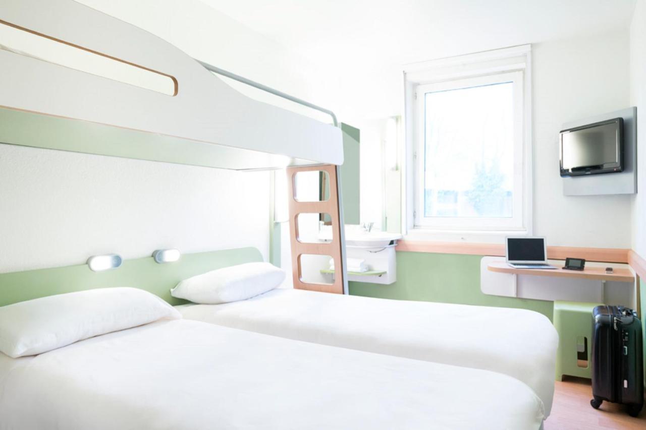 Ibis Budget Poitiers Nord Futuroscope Чассенеуил-Ду-Поитоу Экстерьер фото