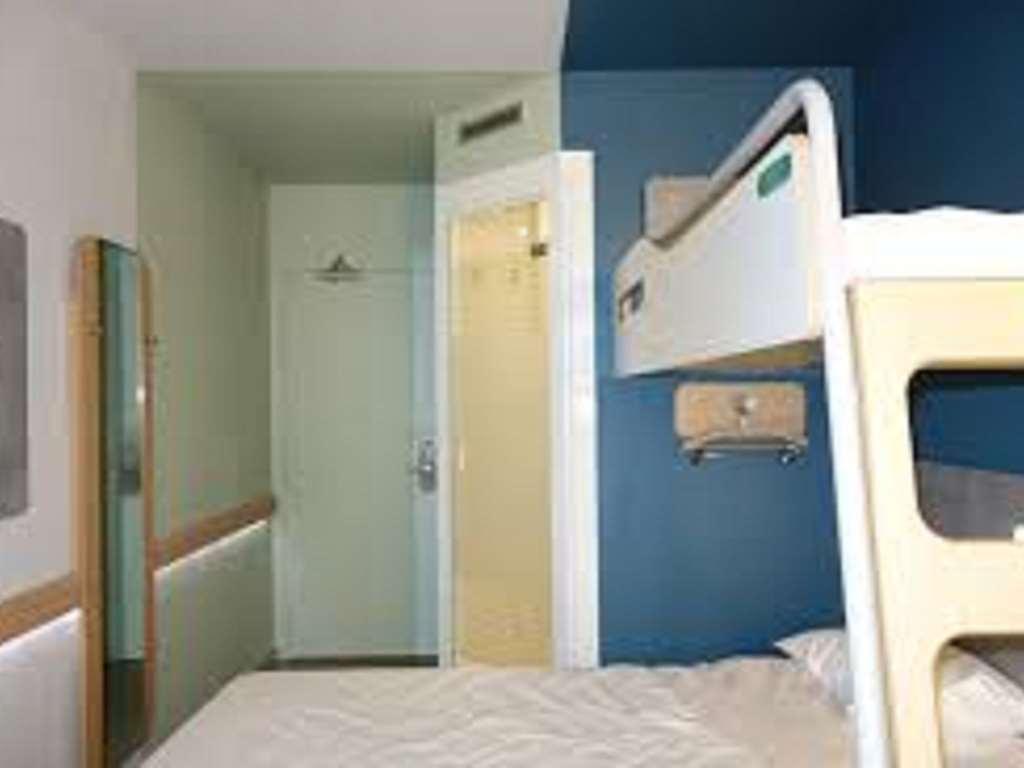 Ibis Budget Poitiers Nord Futuroscope Чассенеуил-Ду-Поитоу Номер фото