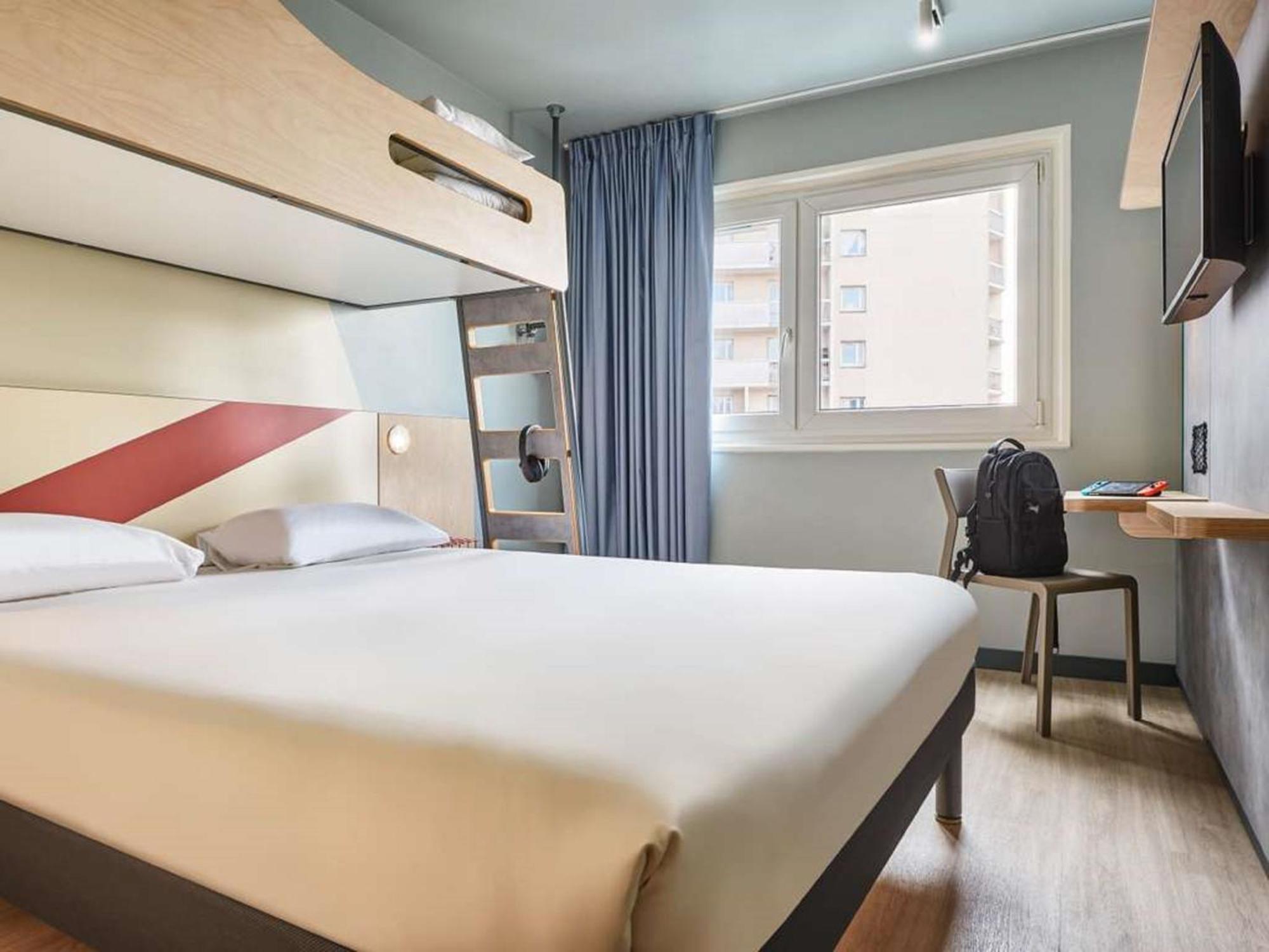 Ibis Budget Poitiers Nord Futuroscope Чассенеуил-Ду-Поитоу Экстерьер фото