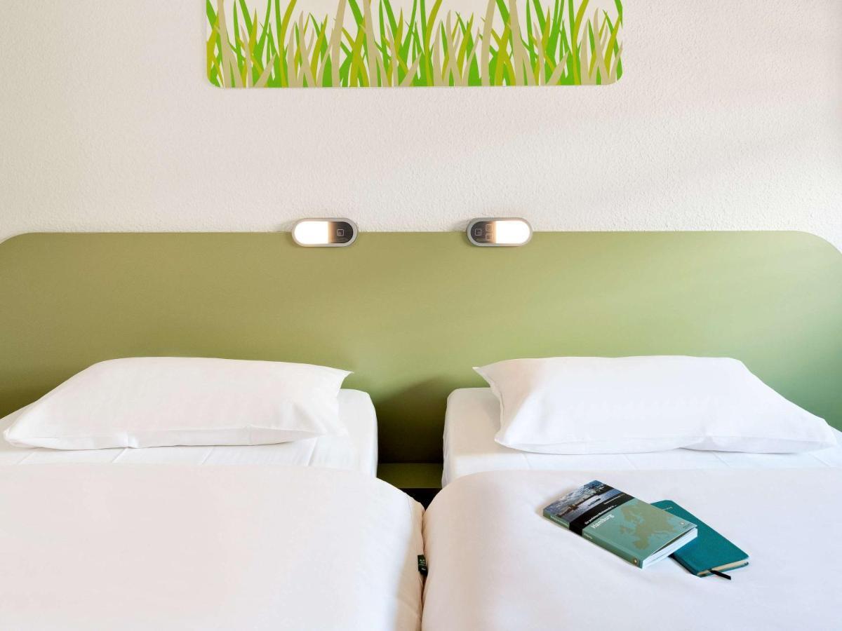 Ibis Budget Poitiers Nord Futuroscope Чассенеуил-Ду-Поитоу Экстерьер фото